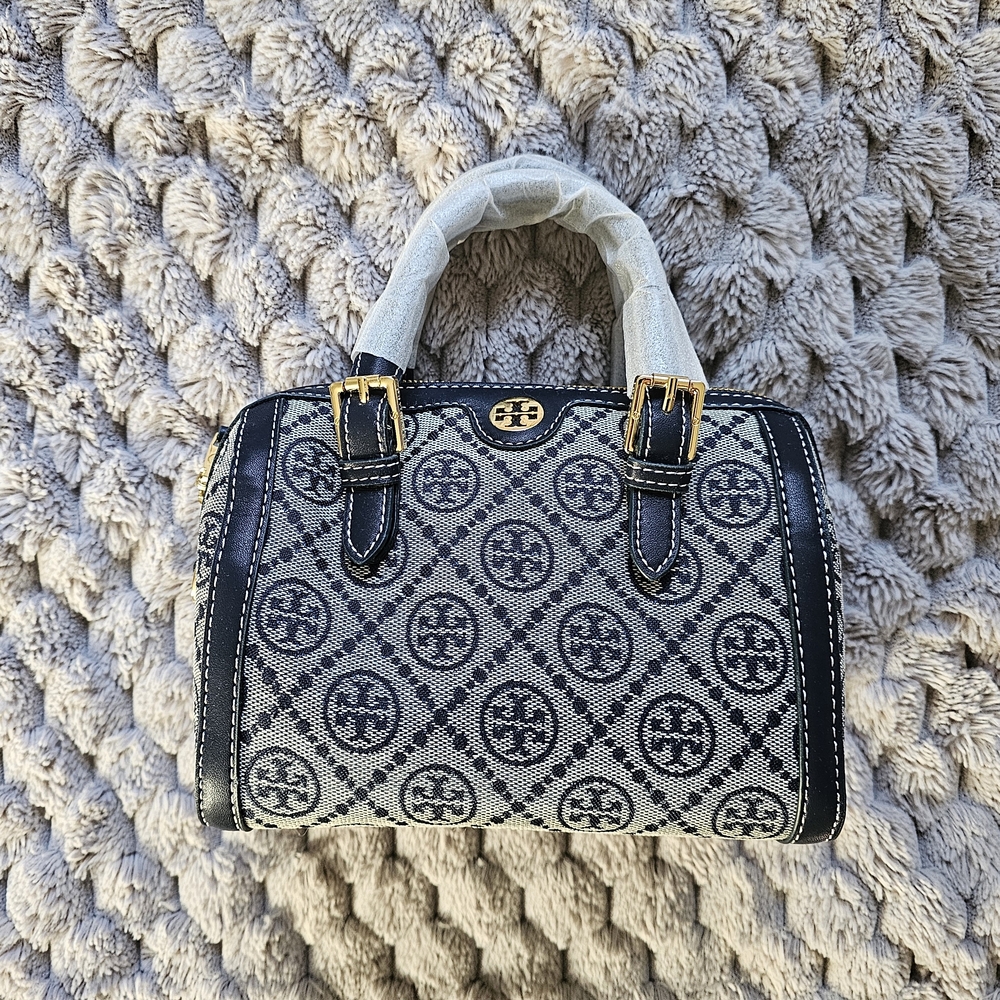 Small Navy Boston Bag